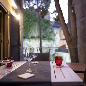 Relais Anfitheatro Bed & Breakfast